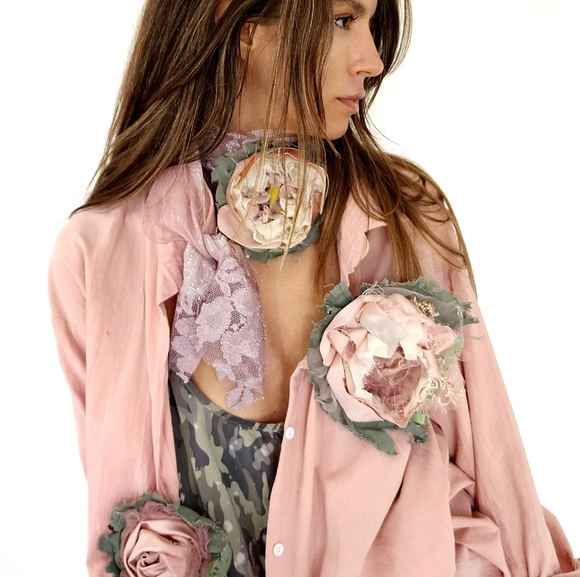 Designer Concept Upcycled Vintage Lace Jabot Large Silk Rose Avangard - Picture 1 of 14